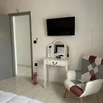아파트 Styilel Milos 2 *