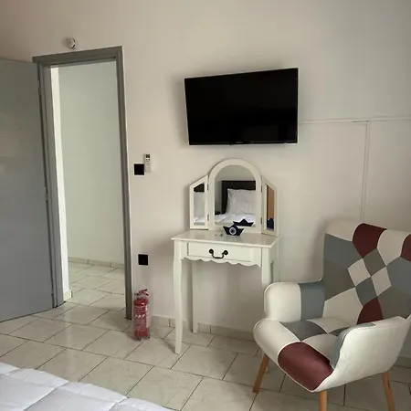 公寓 Styilel Milos 2 *