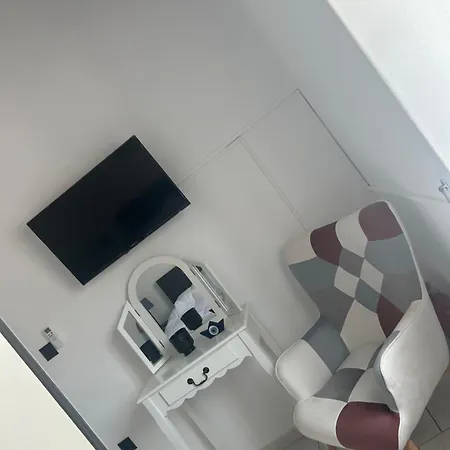 公寓 Styilel Milos 2 Triovasálos