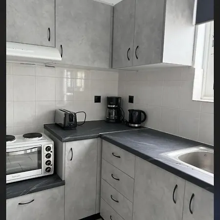 公寓 Styilel Milos 2 *